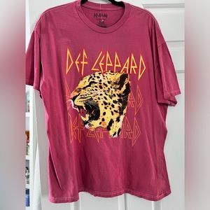 Def Leppard band tshirt size X-Large